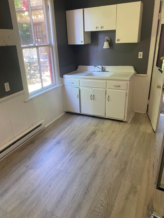 Photo - 3155-3155 W 48th St Unidad Front Lower