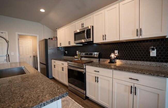 Photo - 16430 Natchez Dr