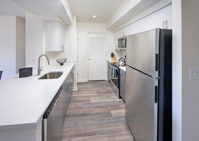 1301 Thomas Circle