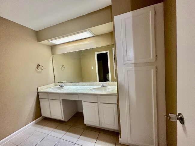 Photo - 2526 Valley Forest Dr
