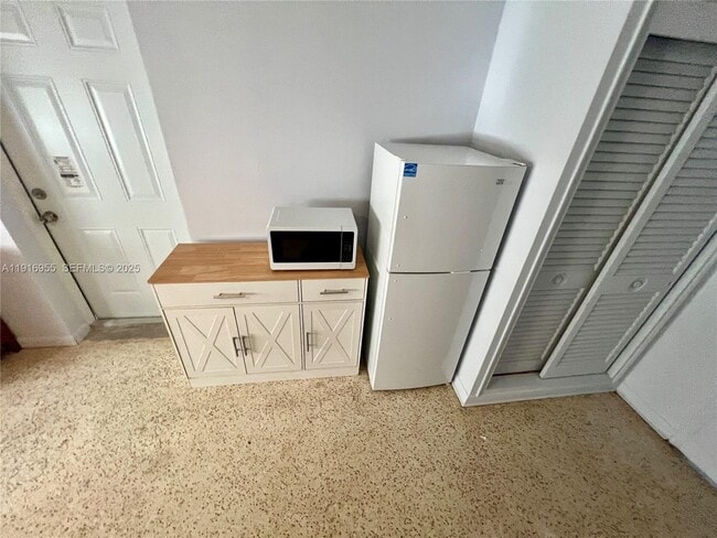 Photo - 15831 SW 100th Ct Unit B