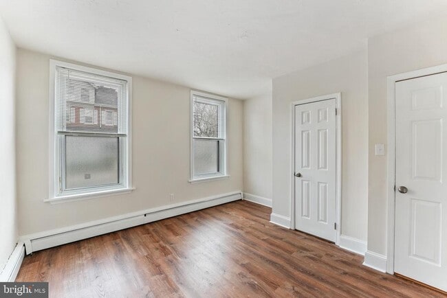 Photo - 230 S Walnut St