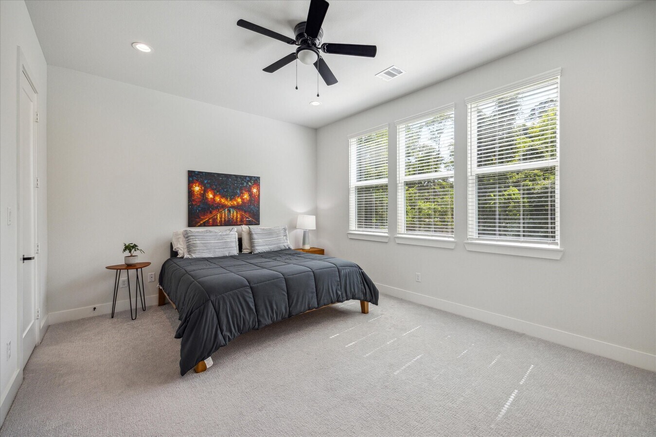 Photo - 5723 White Magnolia St.