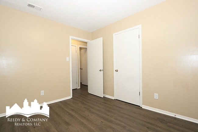 Photo - 3704 Irma St