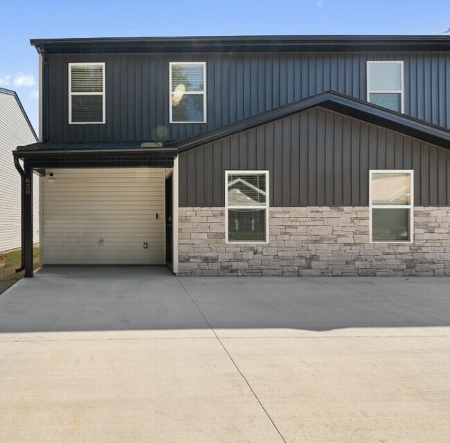 Photo - Available Now: New Three Bedroom Townhouse in Woodruff SC!