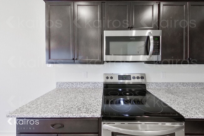 Photo - 205 Foggy Ln