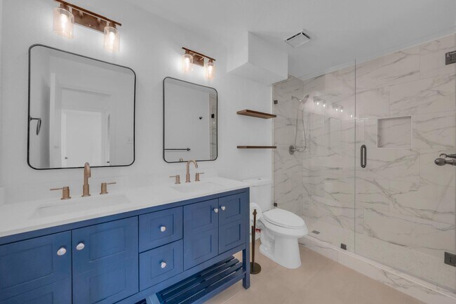 Photo - 2006 Cloisters Dr