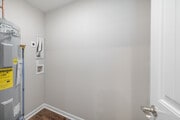 2BR, 2BA - 1,098SF - Laundry Room