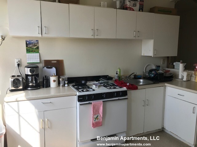 Photo - 1786 Beacon St Unidad 7 Rental