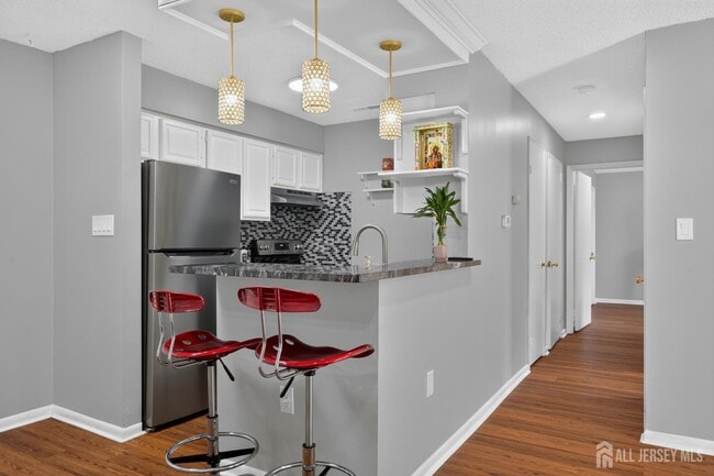 Photo - 5208 Ravens Crest Dr