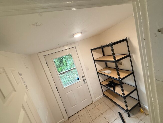 Photo - 1326 E Harper Ave