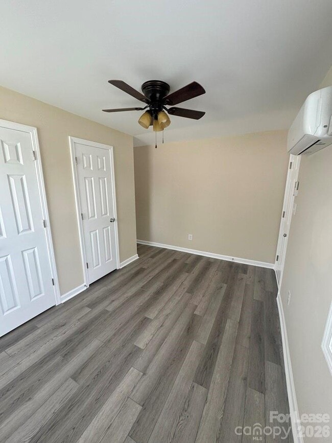 Photo - 1625 Armstrong Frd Rd Unidad A