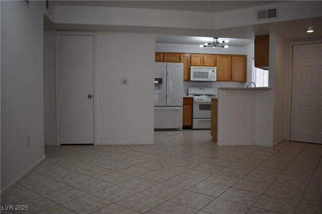 Photo - 4555 E Sahara Ave Unit 106