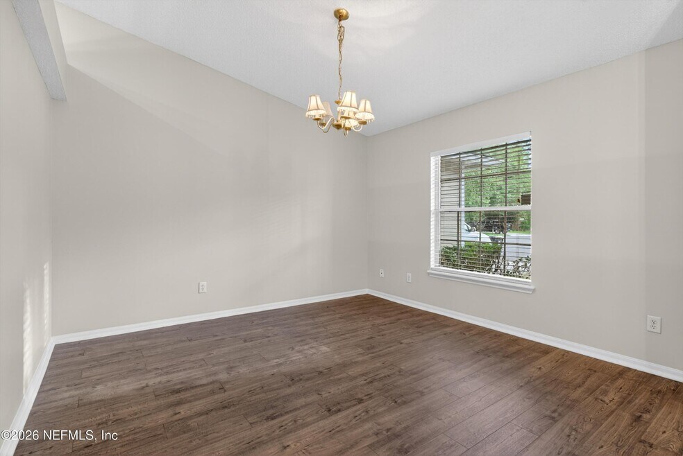 1648 Glen Laurel Dr