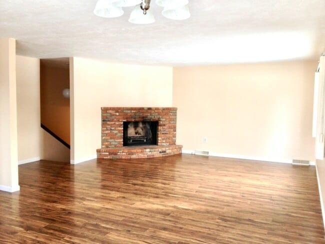 Photo - 509 Cutting St