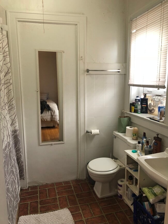 Photo - 719 Park Ave Unit 2
