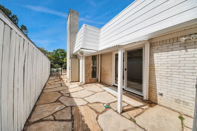 Photo - 5 Tiffany Square