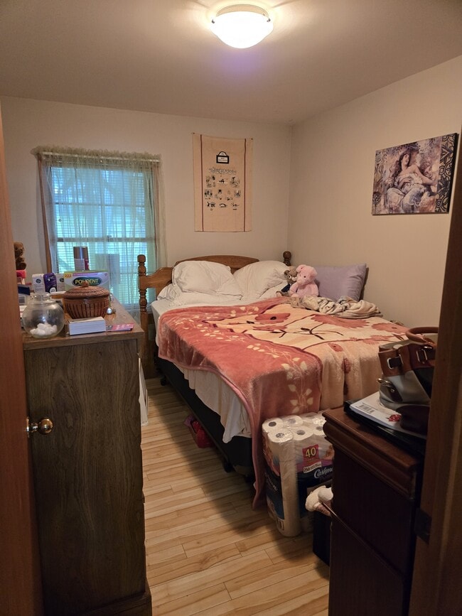 Photo - 358 Milford Rd Unit 2