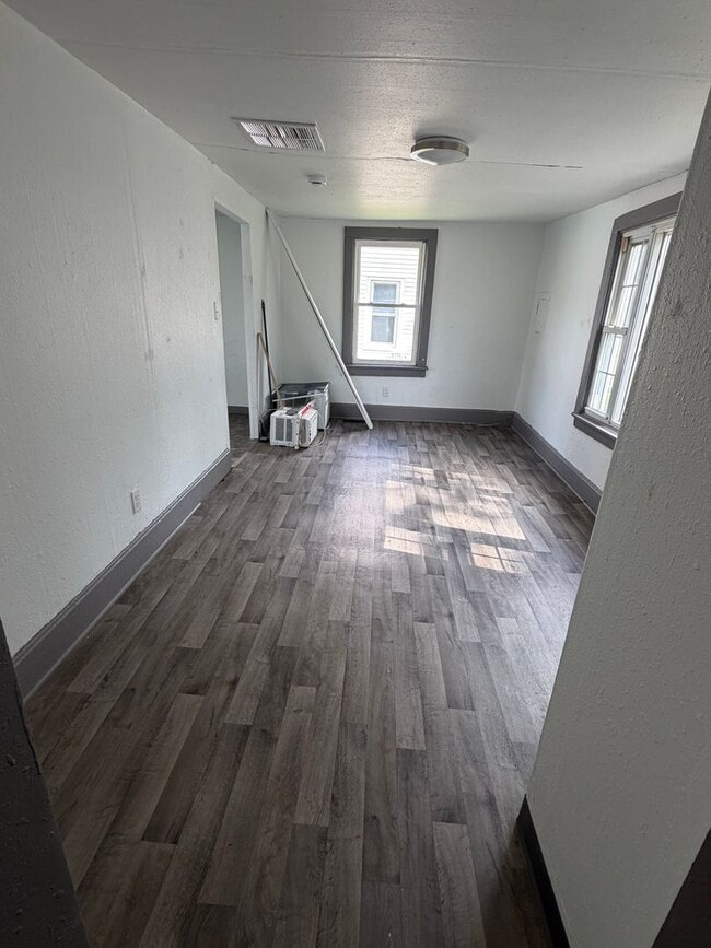 Photo - Quaint one bedroom Home!