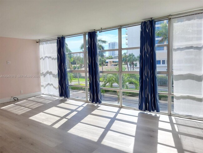Building Photo - 501 Three Islands Boulevard Unit 310