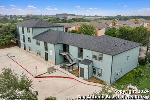 903 Canterbury Dr Unidad 1104