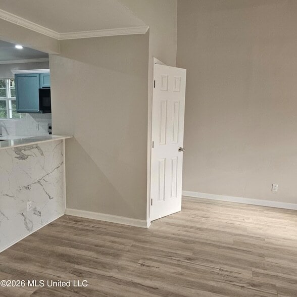 2512 Beachview Dr