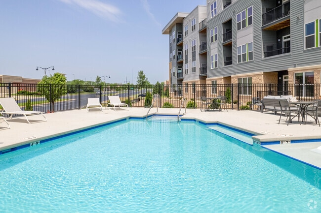 ¡Piscina al aire libre - Limestone Ridge Apartments
