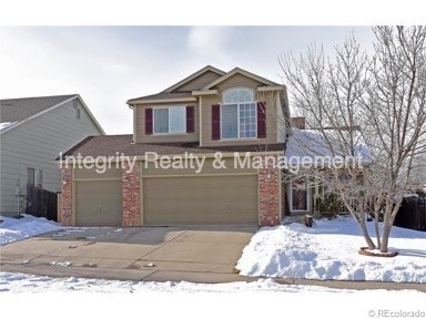 Building Photo - 305 Dunhill St