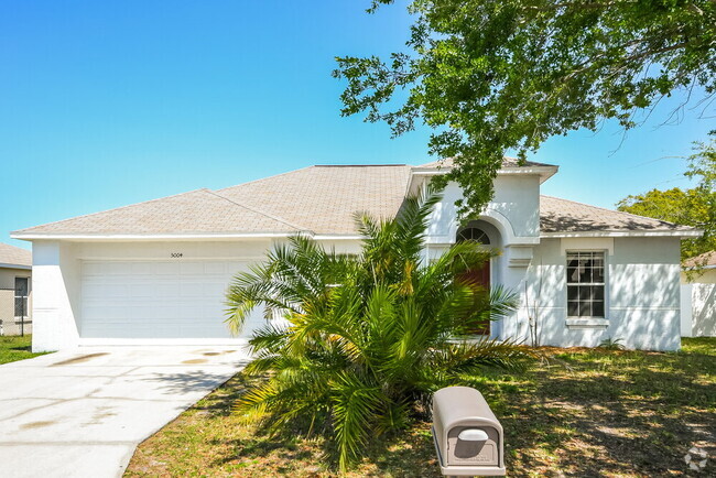 Building Photo - 5004 Quercus Loop Rental