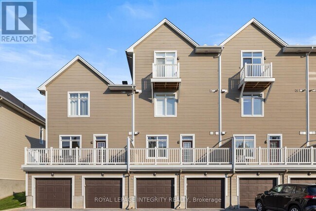 Photo - 270 Kinghaven Cres