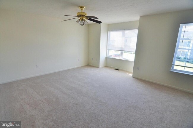 Photo - 117 Scirocco Ln