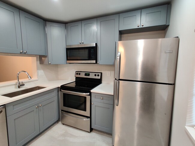 8750 Royal Palm Blvd Unit 220