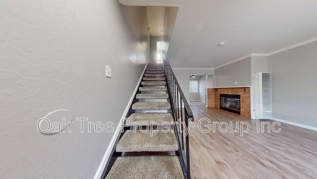 Building Photo - 623 F St