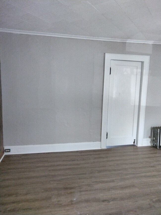 Photo - 415 Maple St Unit A