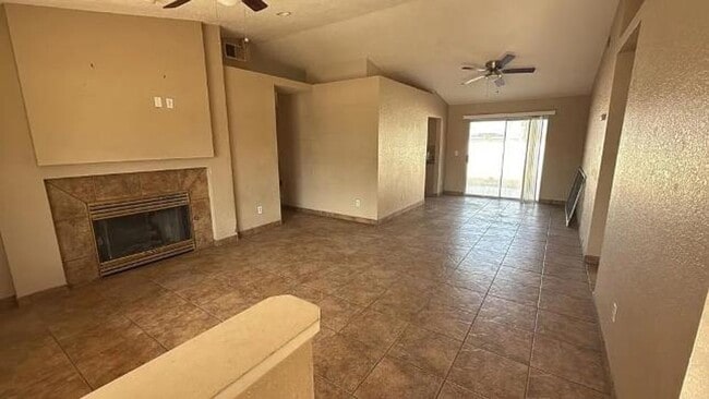 Photo - Charming Single Family Home! Available 8/10/2026 -HOME IS CURRENTLY OCCUPIED!