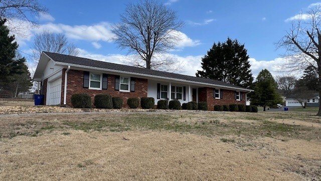Photo - 425 Westview Dr NE