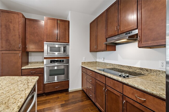Building Photo - 505 Jackson Hill St Unit 103