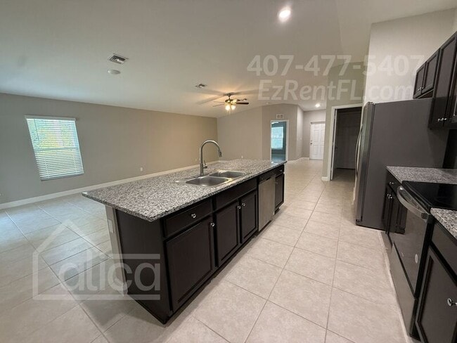 Photo - 236 Wilmette Ave SW