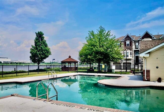 Building Photo - 64 MALLARD Pl