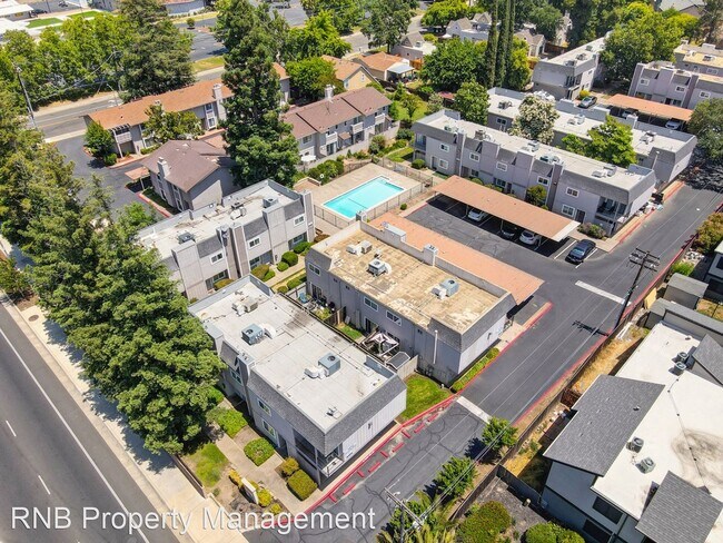 Photo - 2 br, 1.5 bath House - 7032 Fair Oaks Blvd...