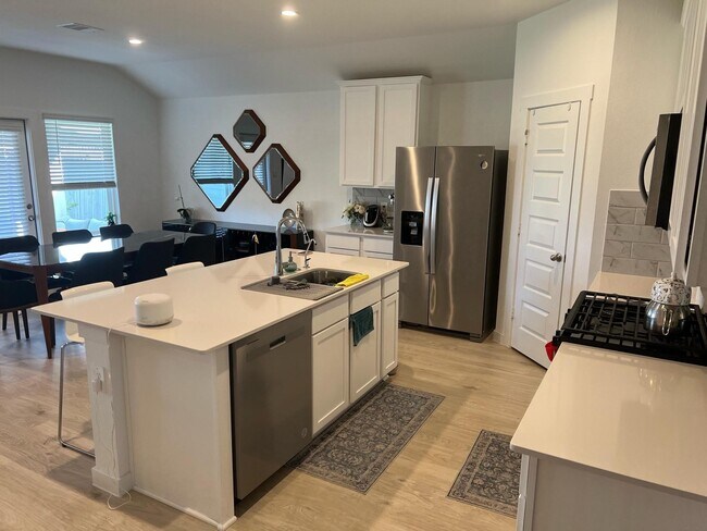 Photo - 4007 Pierce Pl Ln