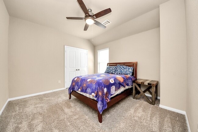 Photo - 29482 Westhope Dr