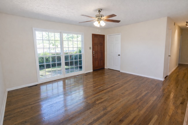 Photo - 4206 Old Rock Cut Rd