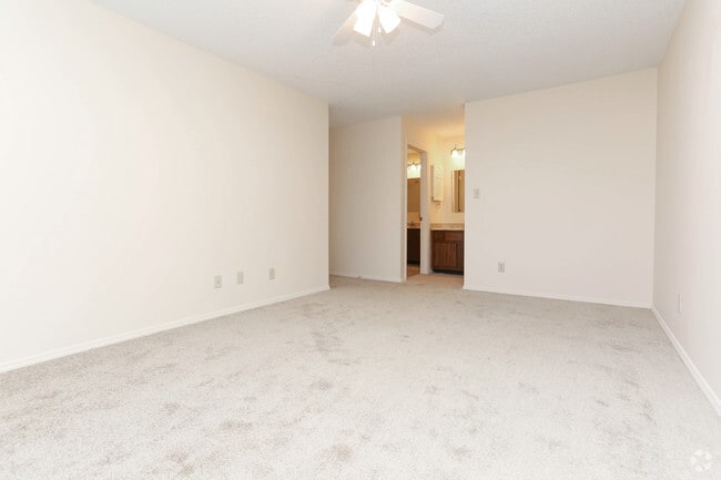 3HAB, 2BA - 1,352 ft² - Habitación principal