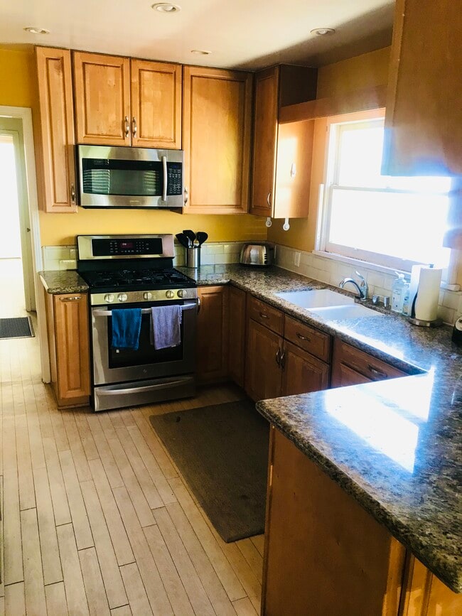 Photo - 7551 Westlawn Ave