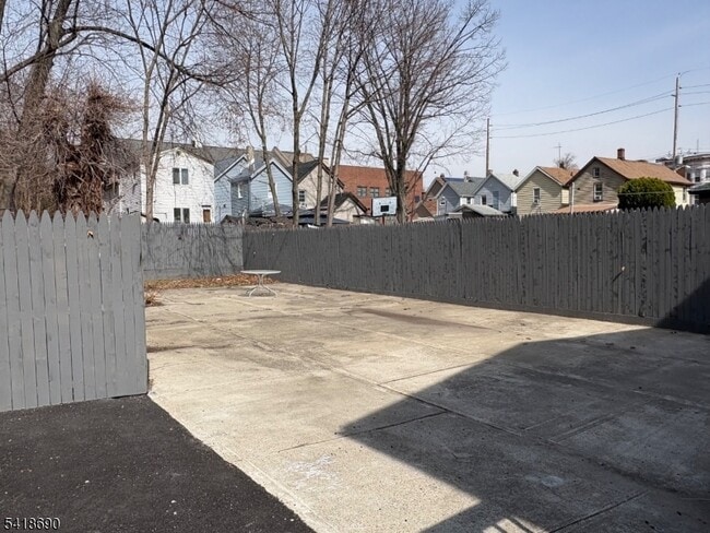 Photo - 456 Harrison St