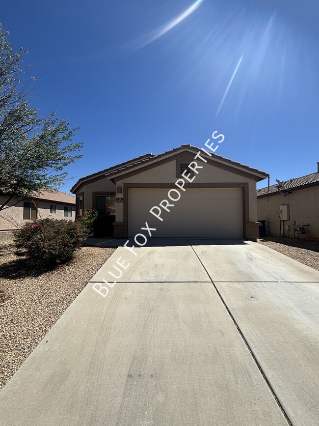 Building Photo - 7135 S Oakbank Dr
