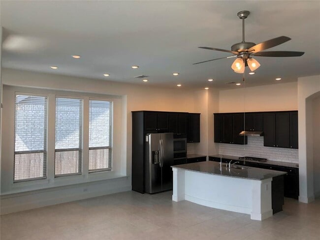 Photo - 6145 Teodoro Bend