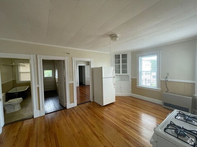 Building Photo - 68 Laval St Unit #4 Rental