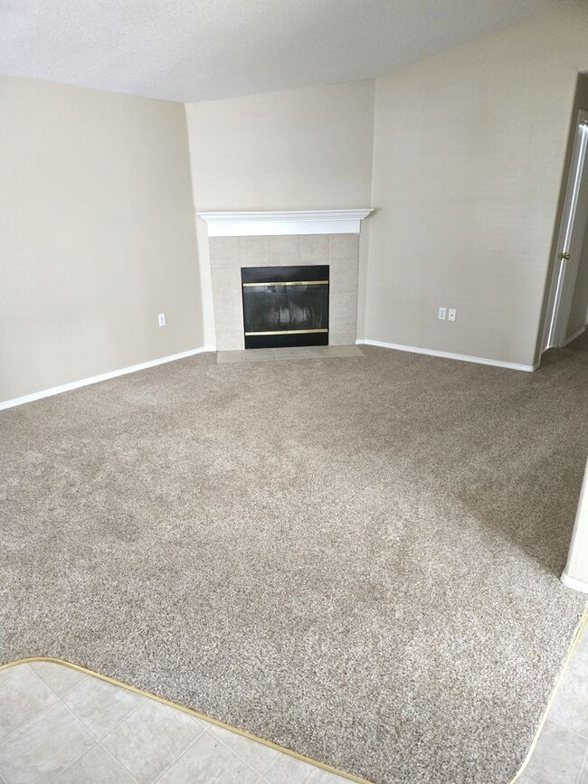 Photo - 41 Unit 415